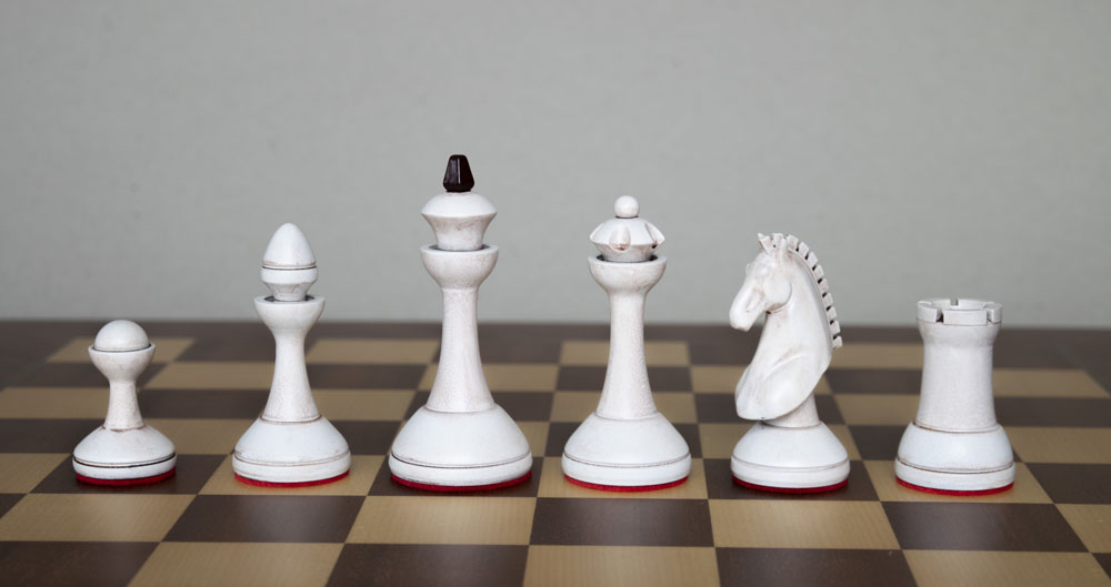 Plastic Ecliptic set with ivory finish